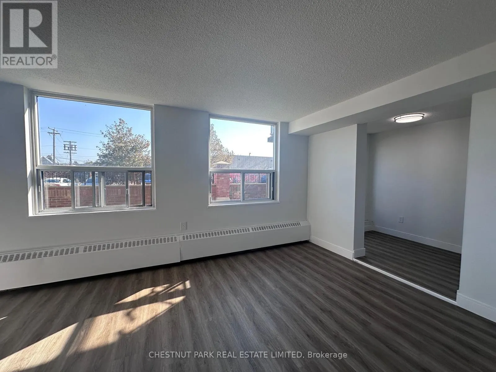 109 - 1060 CAVEN STREET