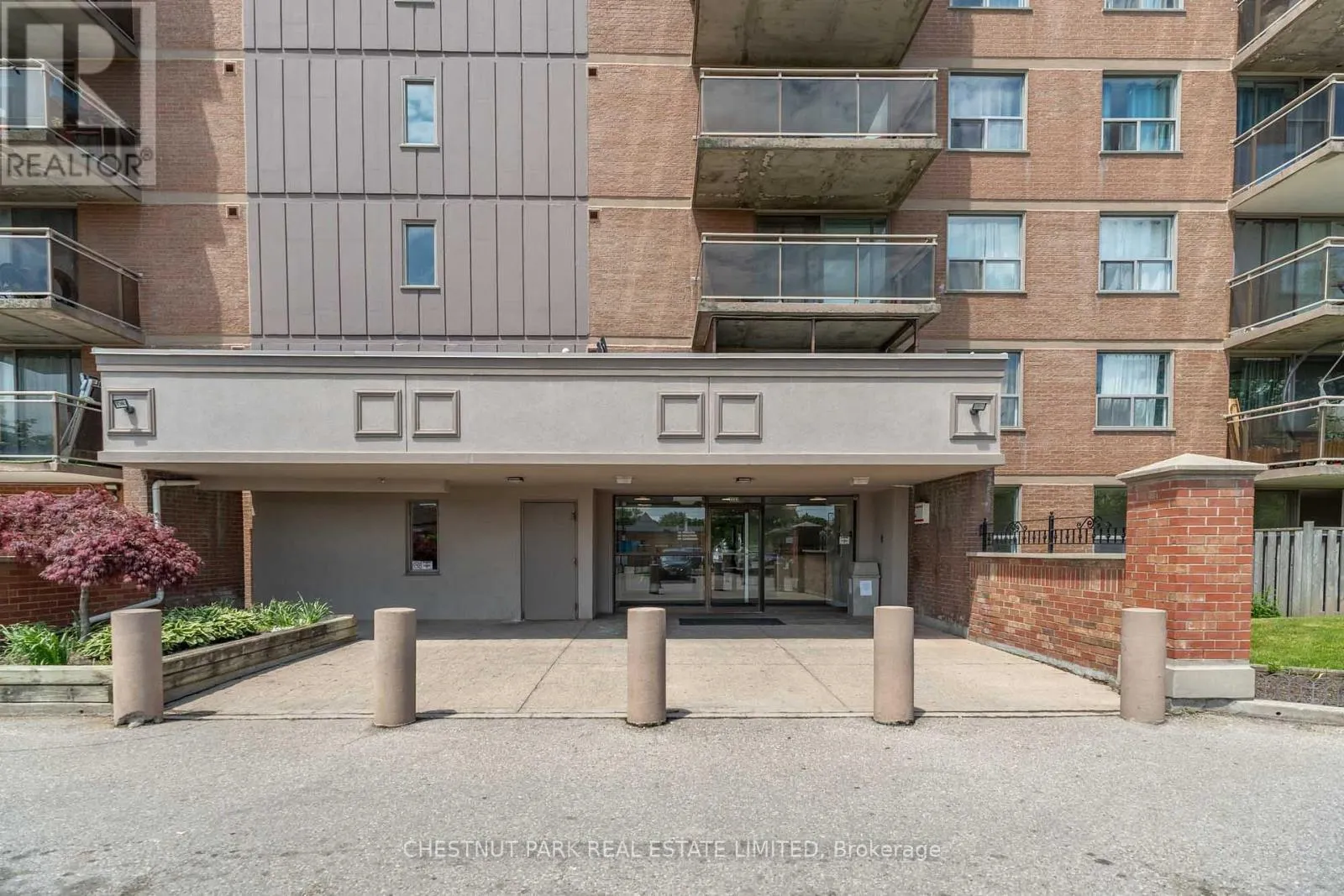 109 - 1060 CAVEN STREET
