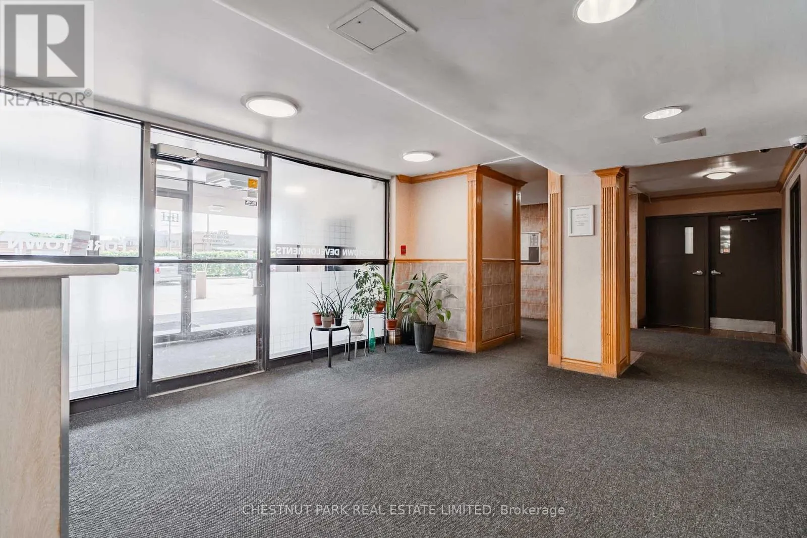 109 - 1060 CAVEN STREET