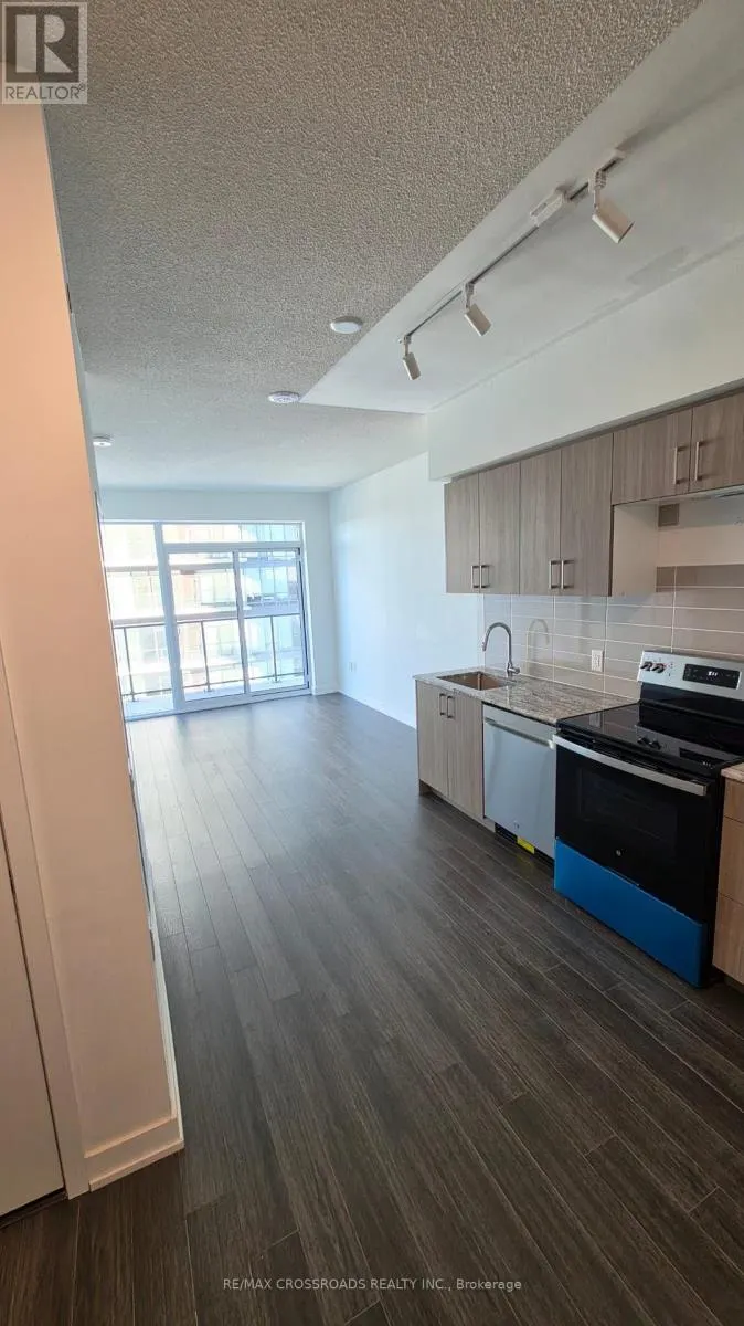 1917 - 4010 EGLINTON AVENUE W