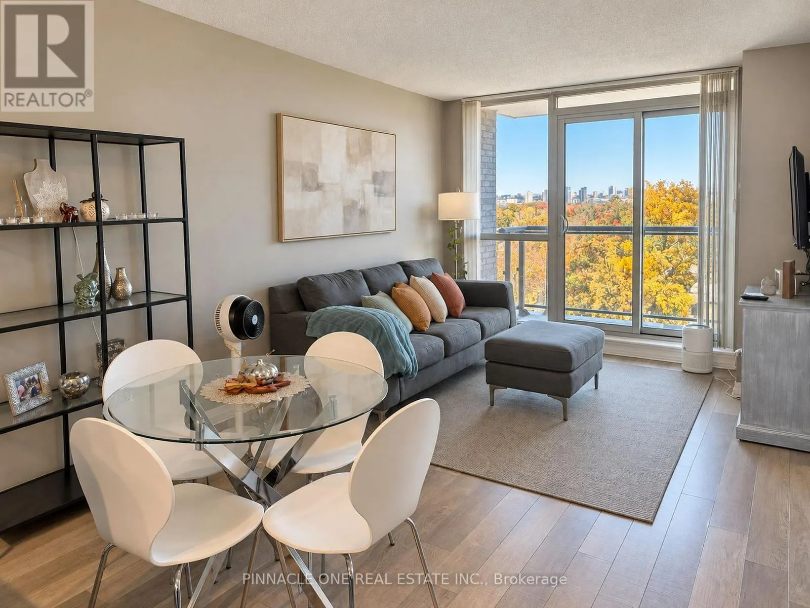 910 - 80 ESTHER LORRIE DRIVE