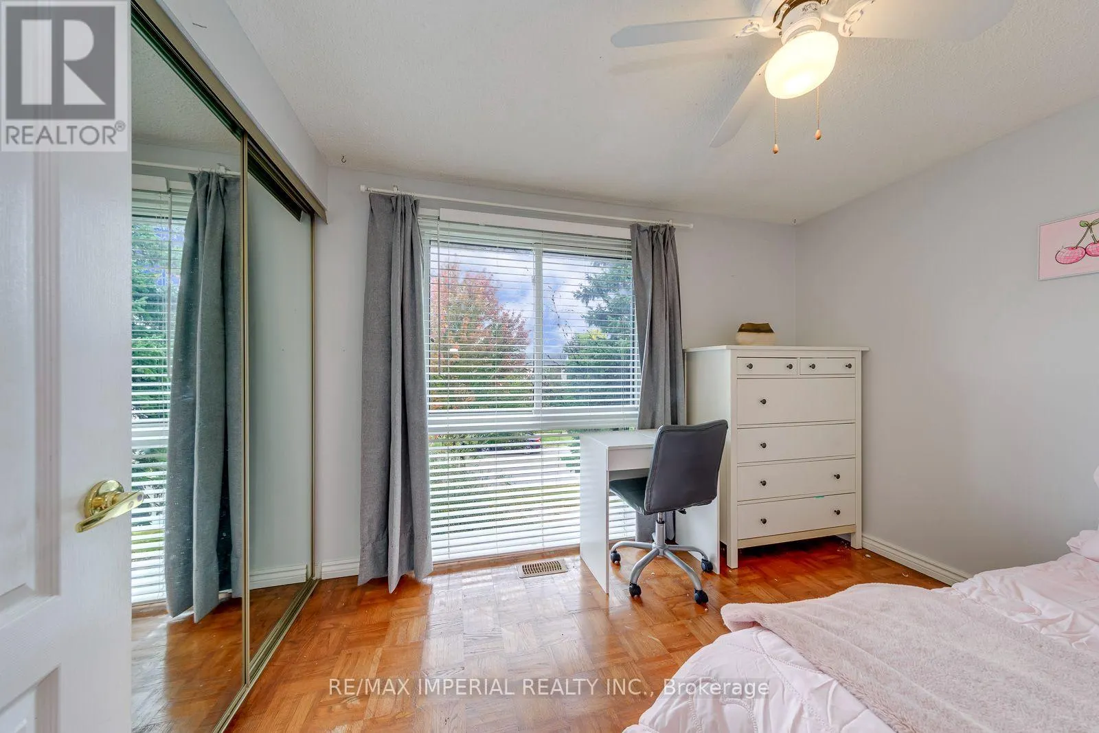 6100 WABUKAYNE COURT