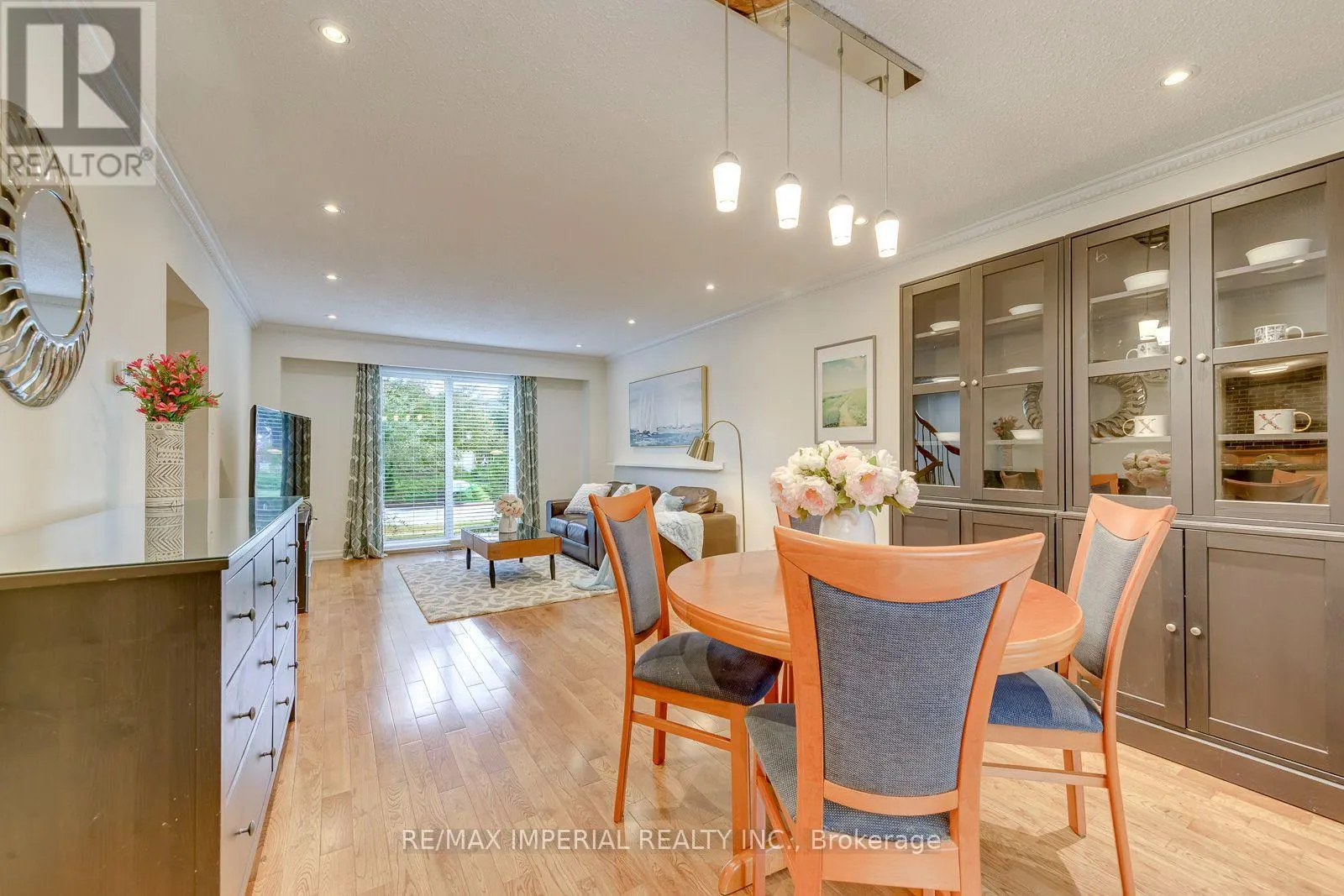 6100 WABUKAYNE COURT