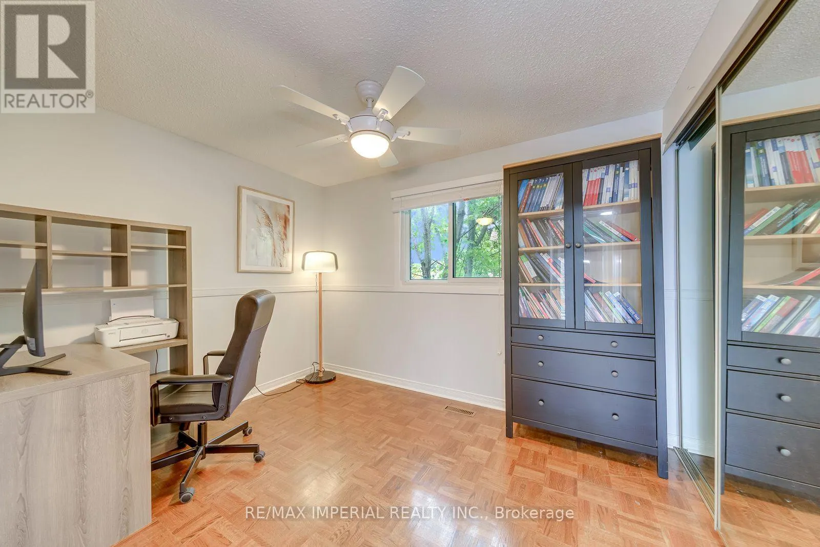 6100 WABUKAYNE COURT