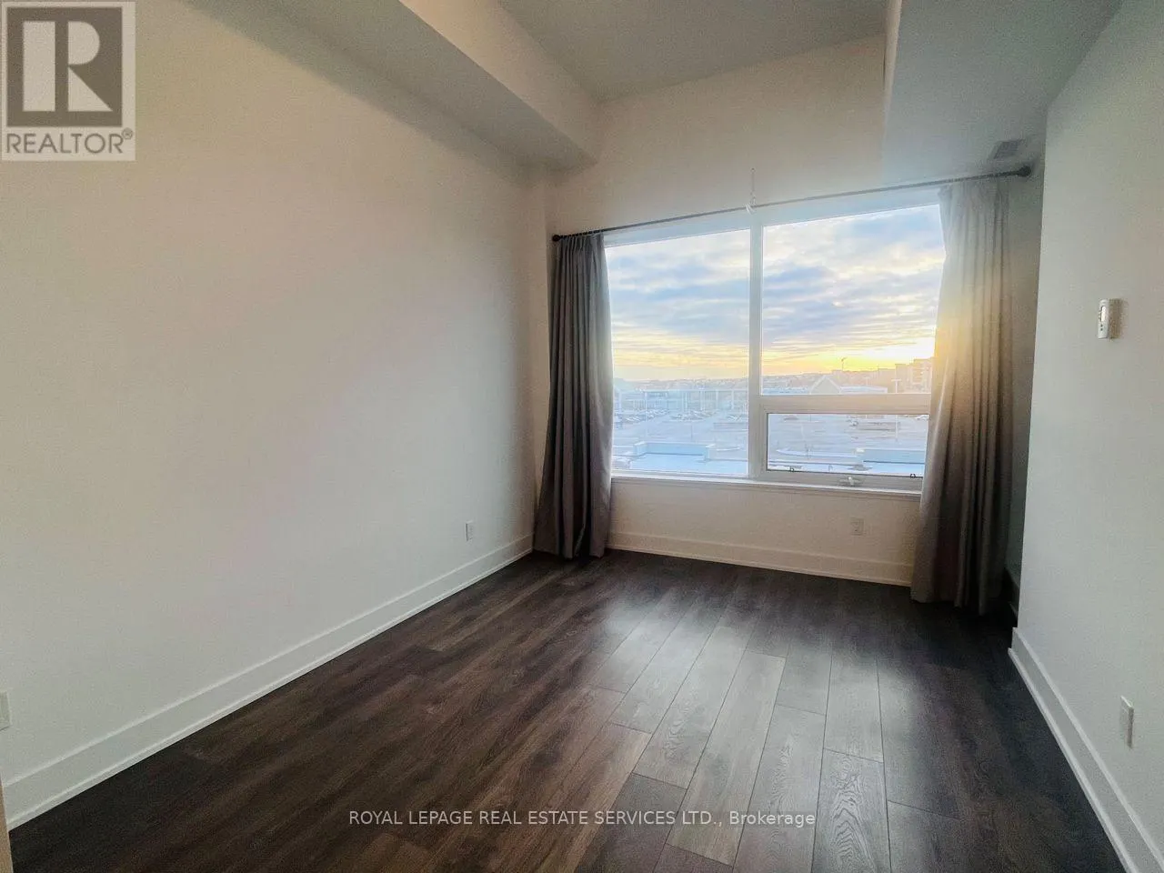 407 - 2481 TAUNTON ROAD
