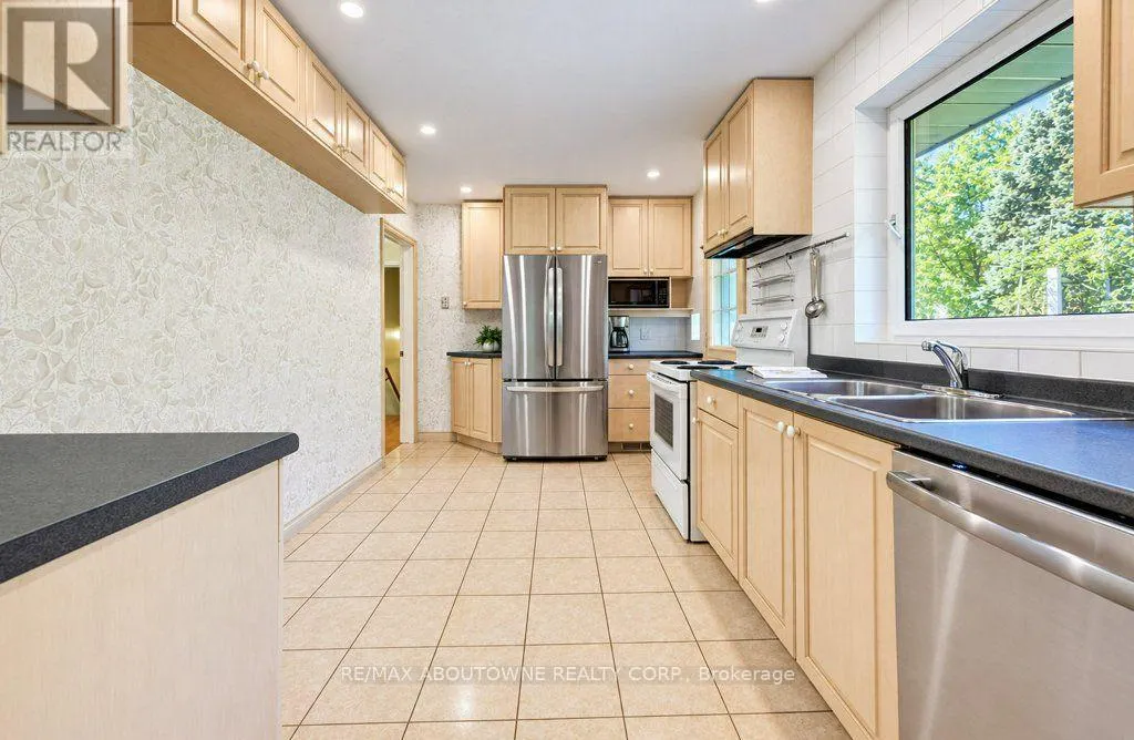 3143 SOUTH DRIVE