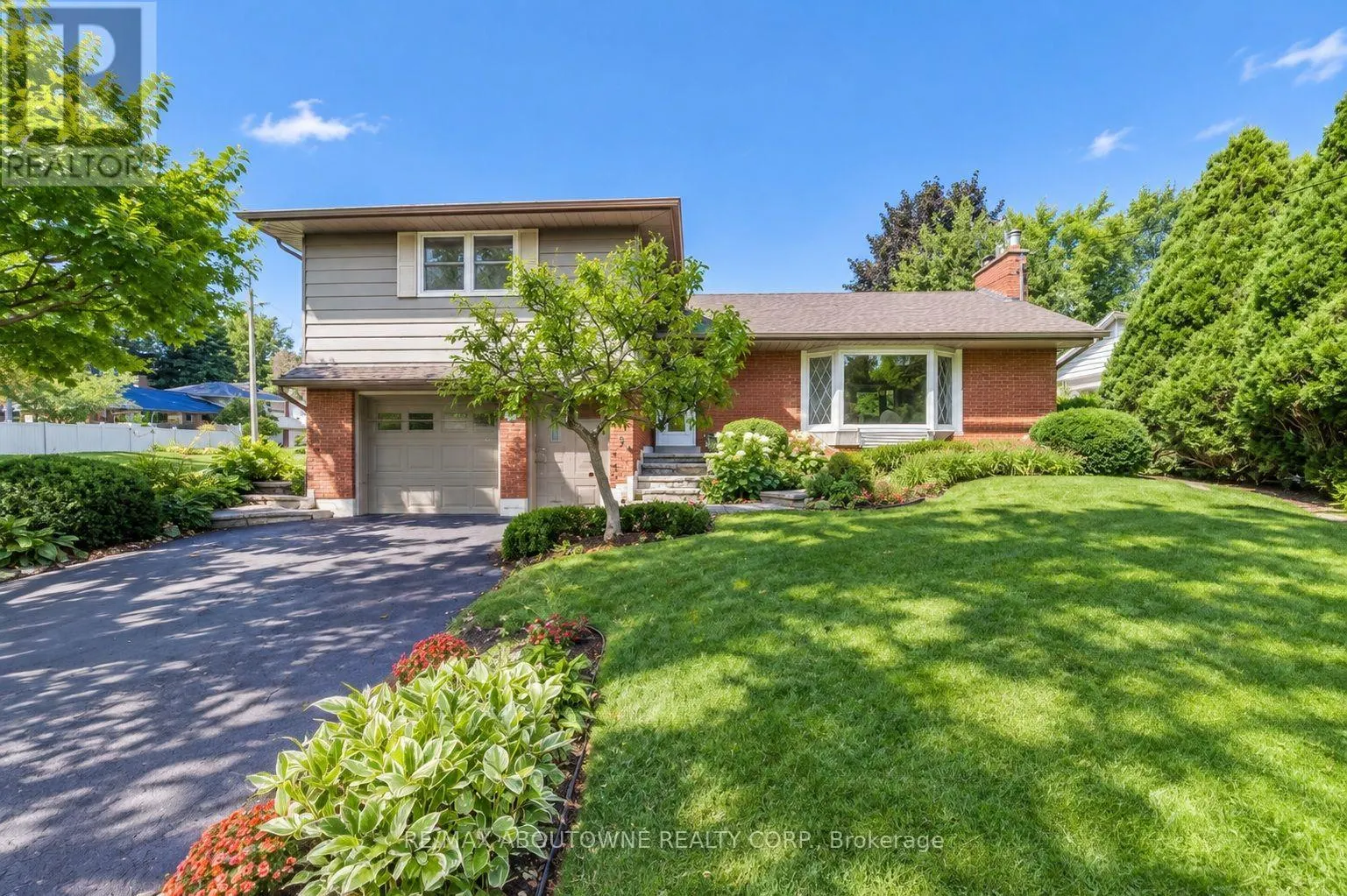 3143 SOUTH DRIVE