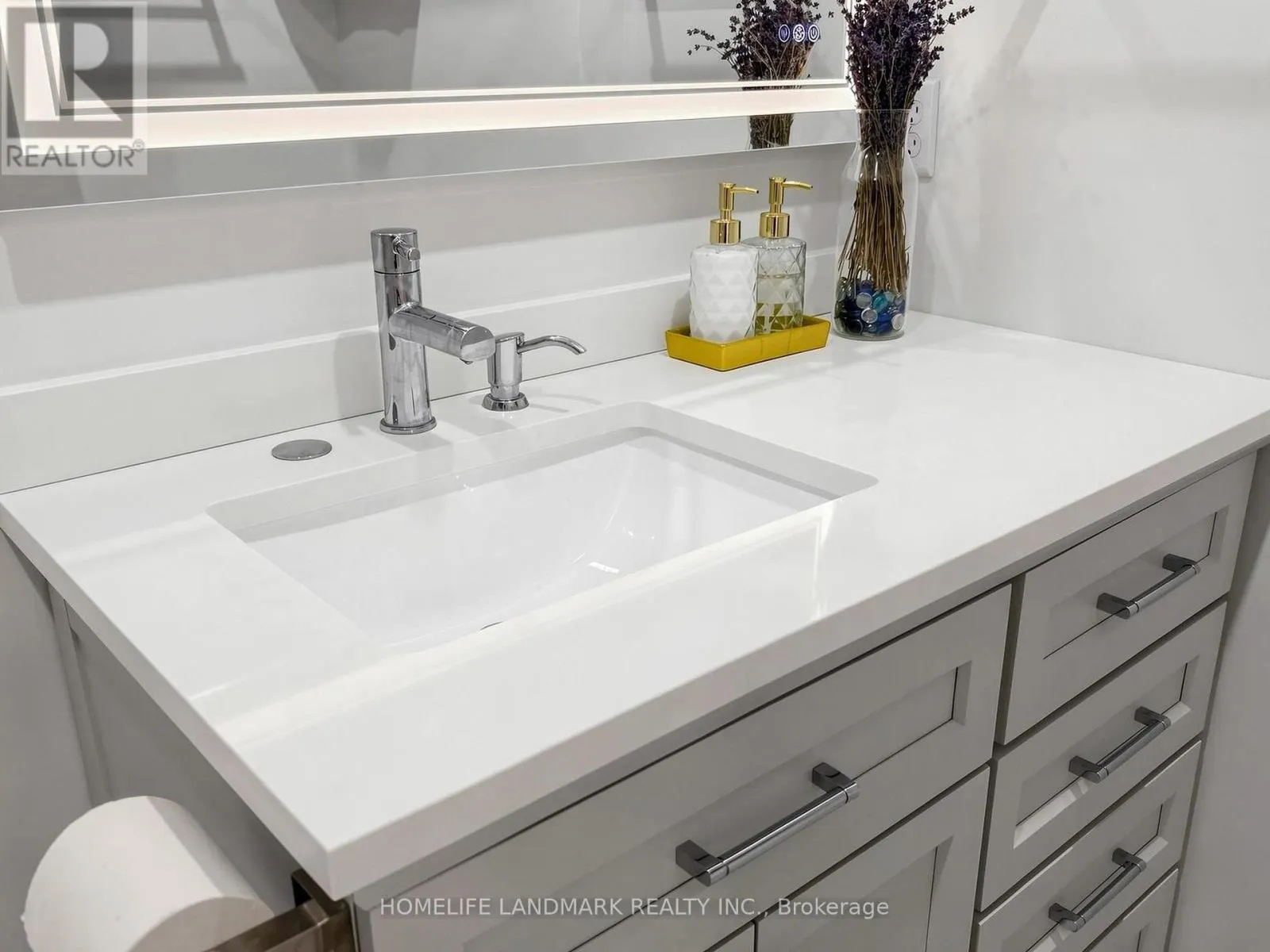 120 - 1480 BRITANNIA ROAD W