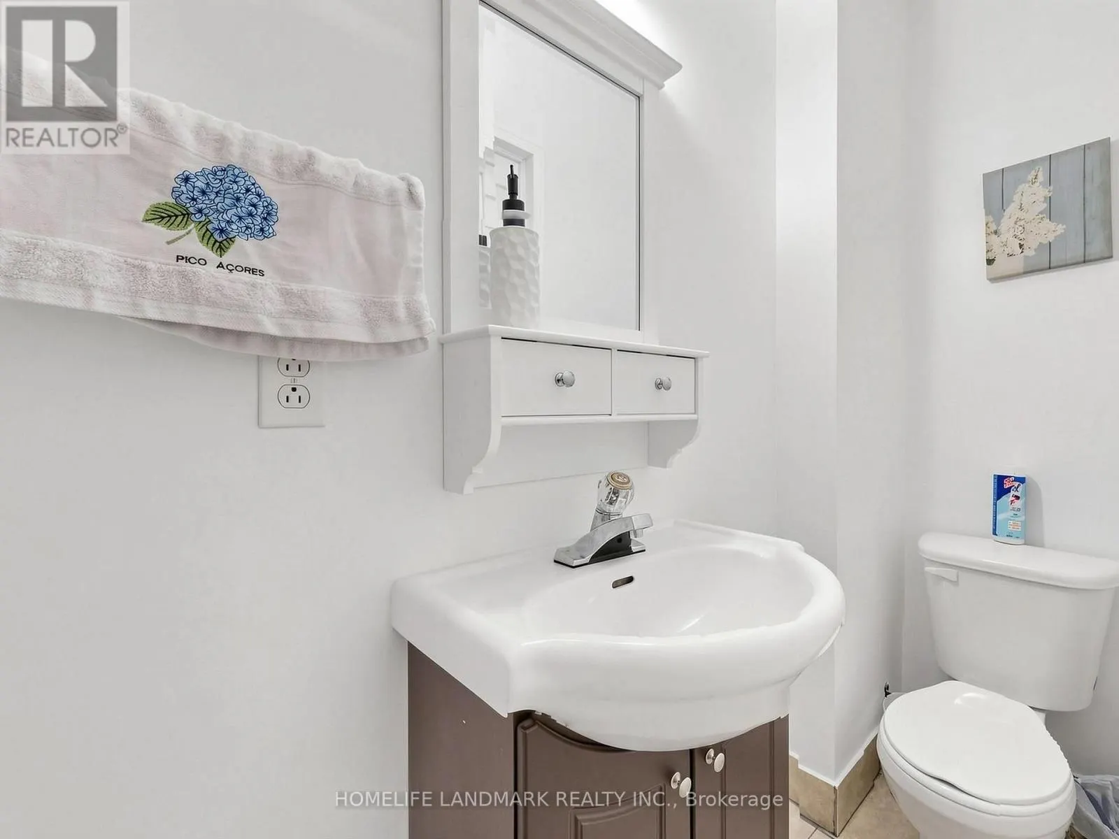 120 - 1480 BRITANNIA ROAD W