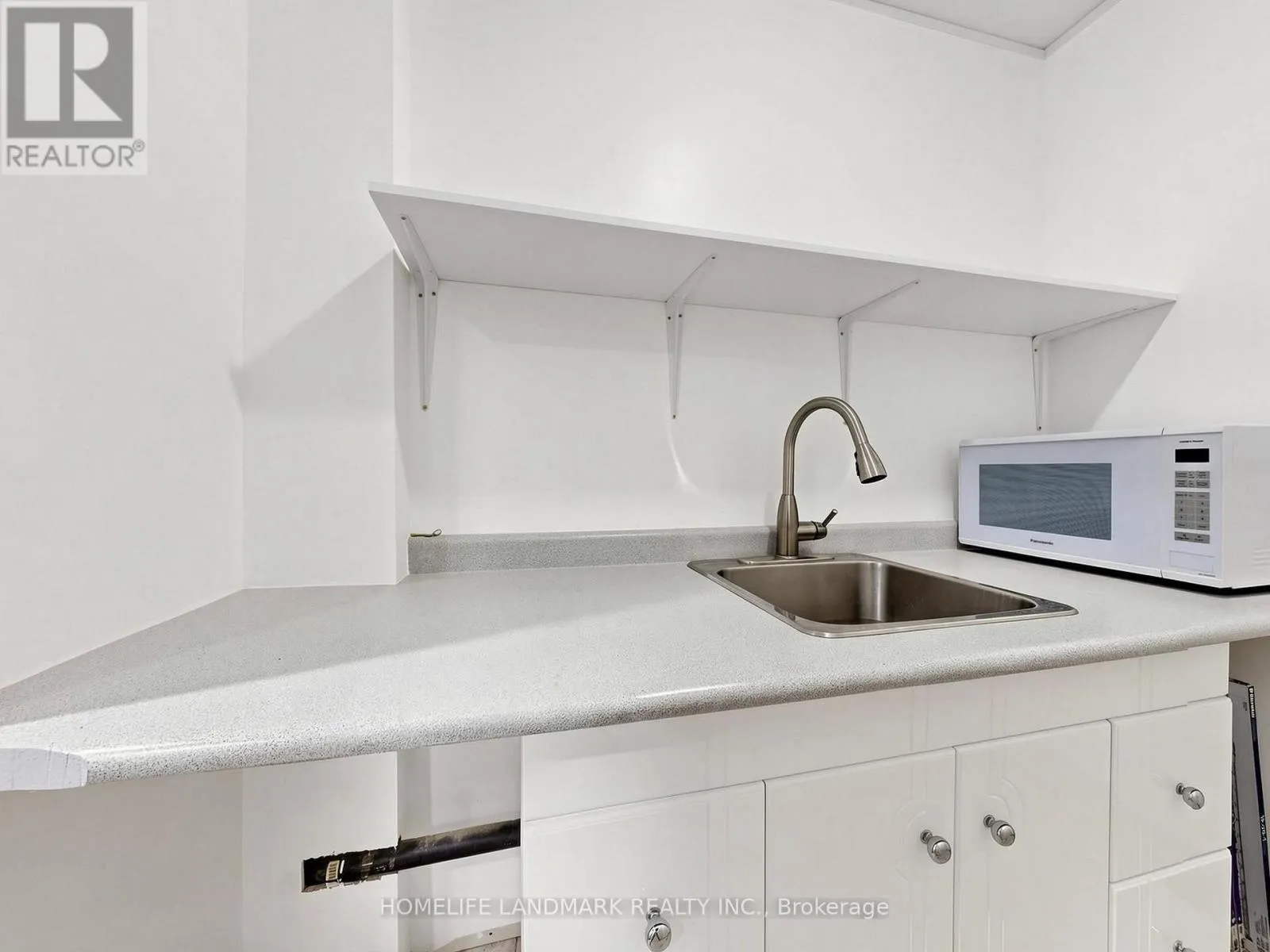 120 - 1480 BRITANNIA ROAD W
