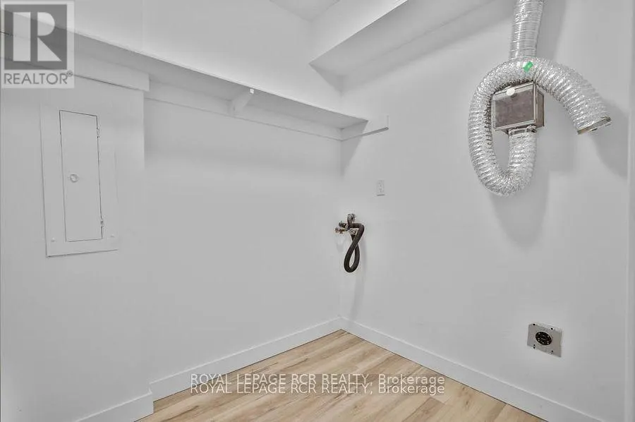 205 - 1535 LAKESHORE ROAD E