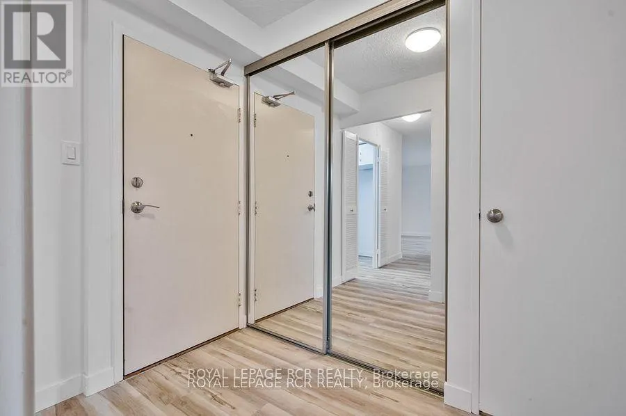 205 - 1535 LAKESHORE ROAD E