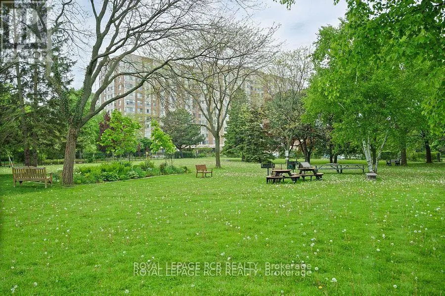 205 - 1535 LAKESHORE ROAD E
