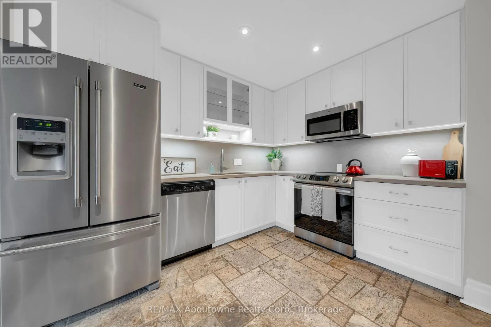 2403 MARINE DRIVE