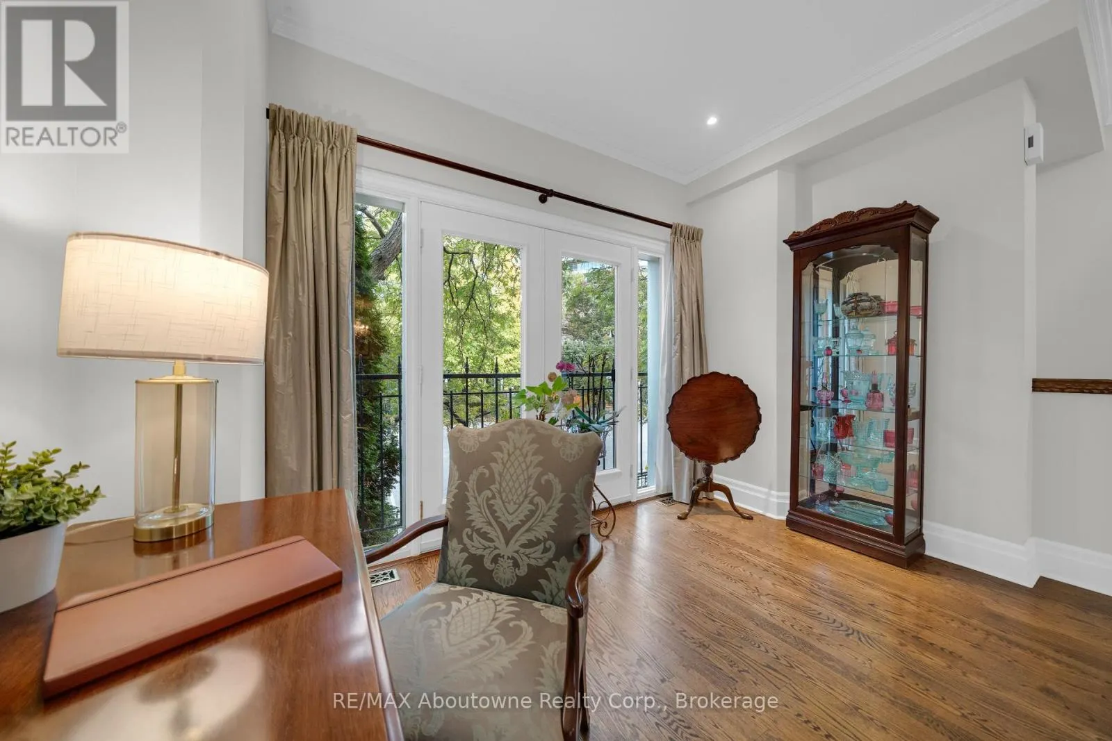 2403 MARINE DRIVE