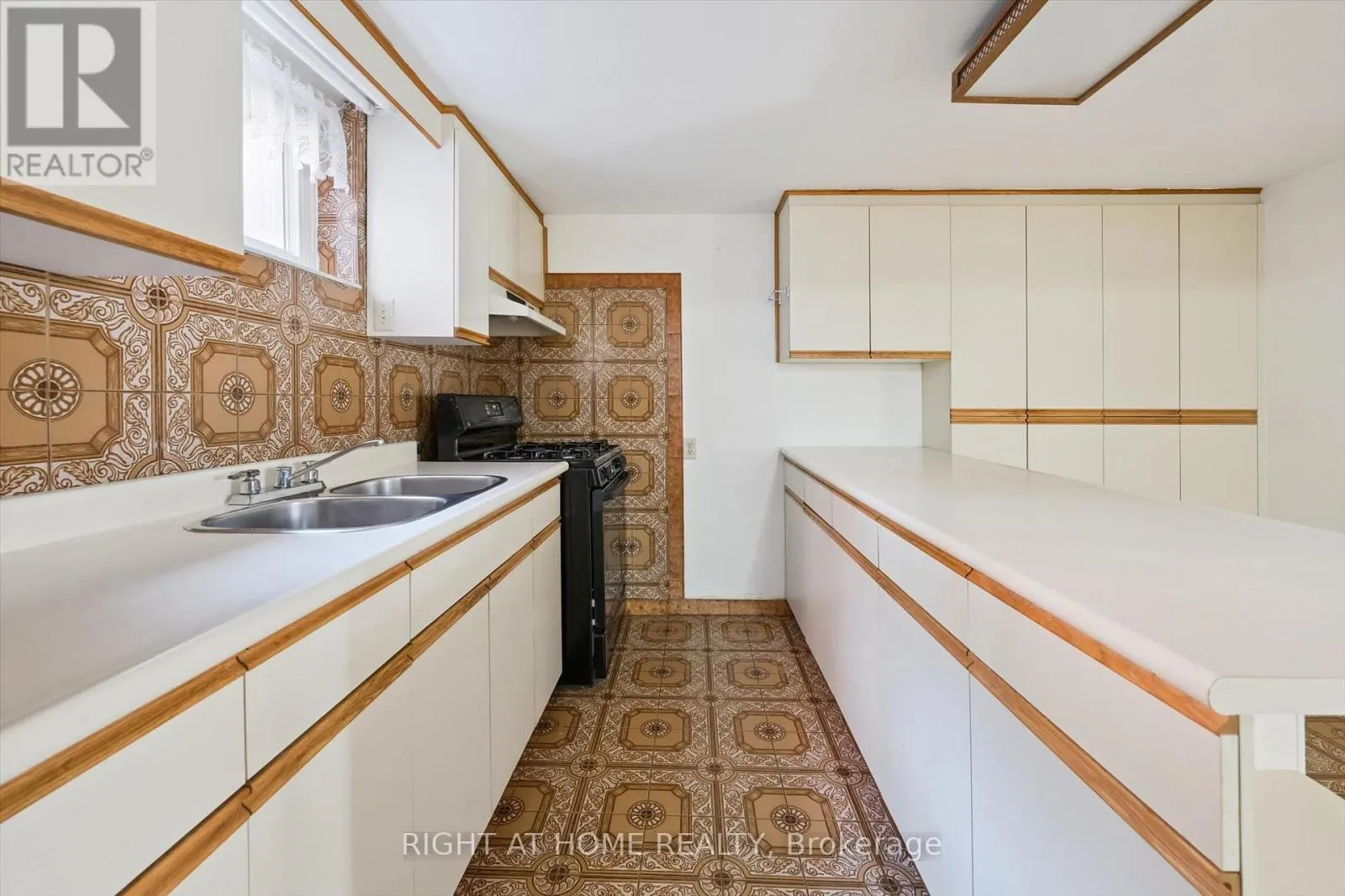 27 JOCADA ROAD