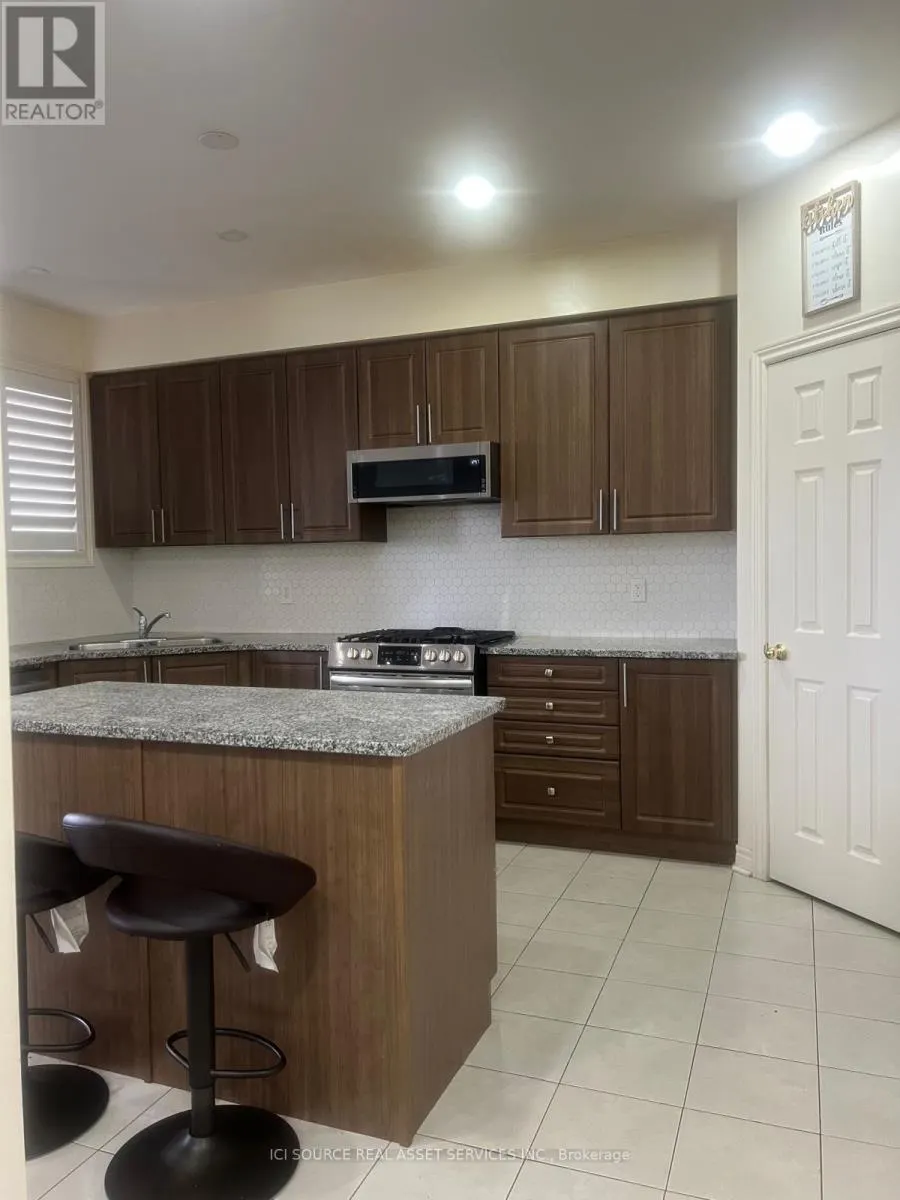 376 BESSBOROUGH DRIVE