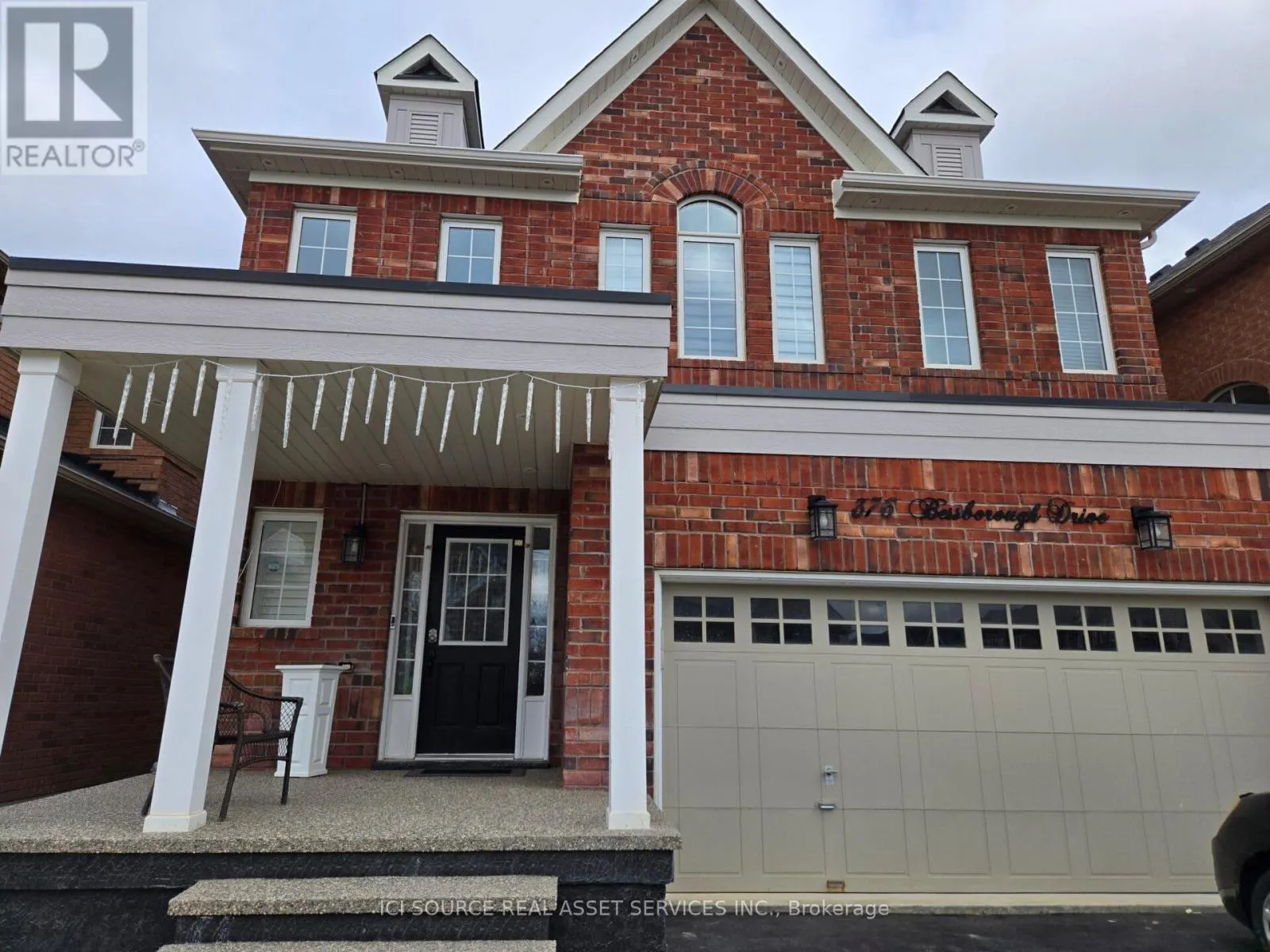 376 BESSBOROUGH DRIVE