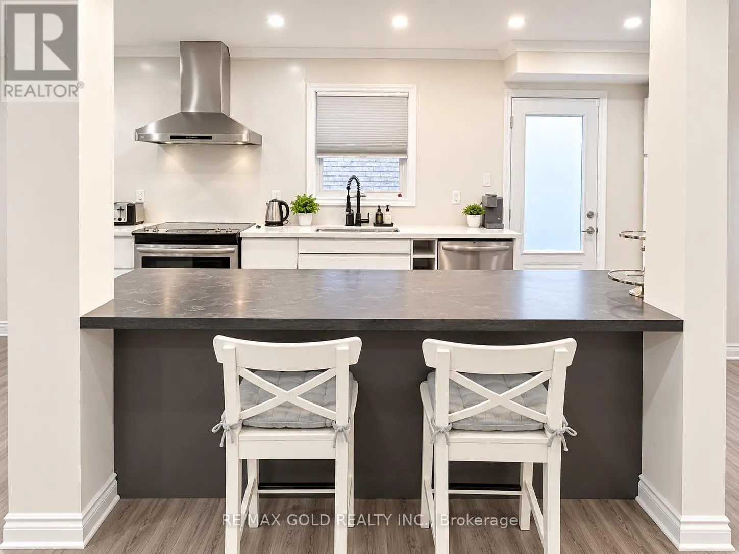 20 SIFTON PLACE