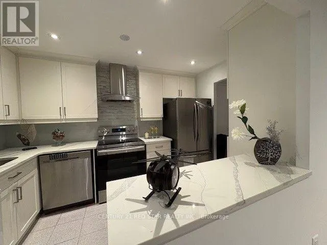 107 - 3695 KANEFF CRESCENT