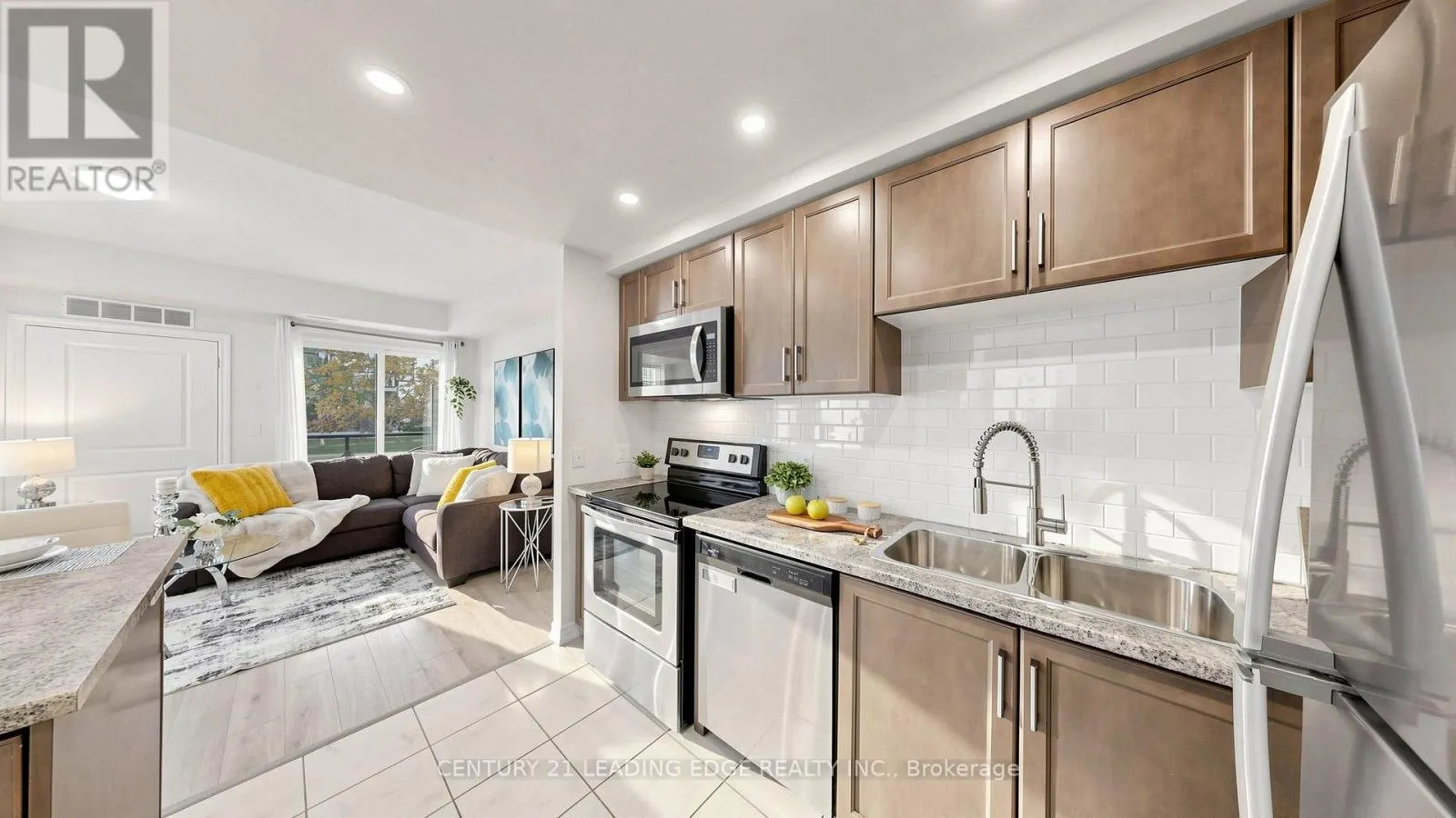 102 - 620 SAUVE STREET