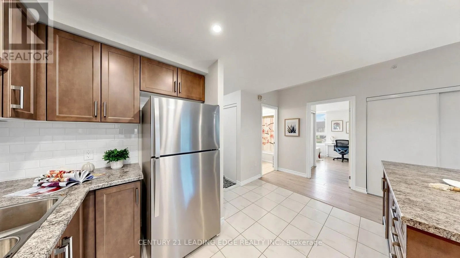 102 - 620 SAUVE STREET