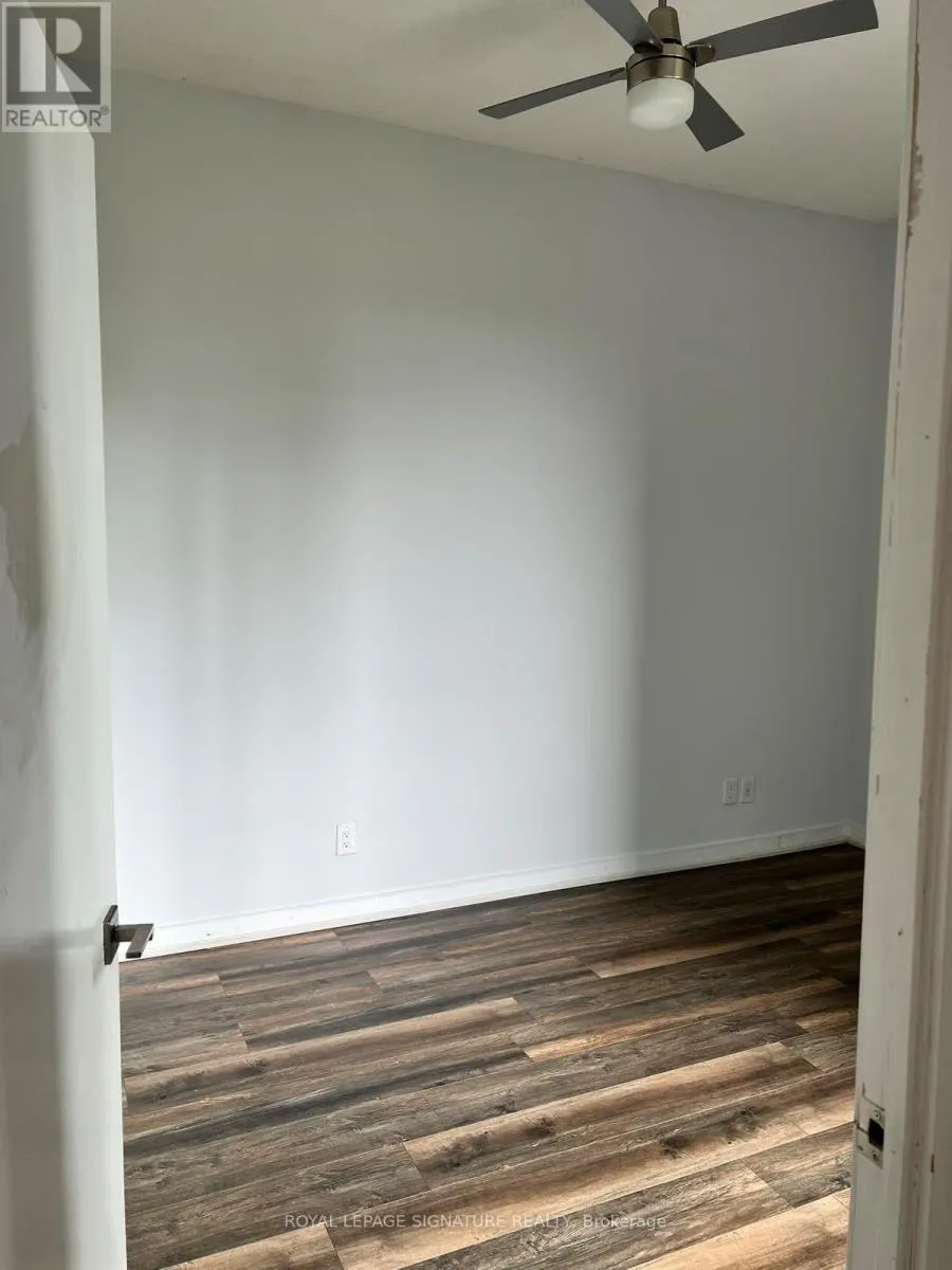 402 - 510 CURRAN PLACE