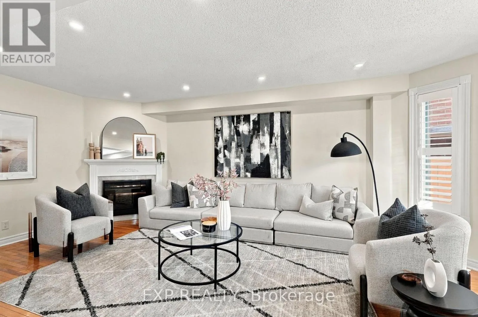 3976 MCDOWELL DRIVE