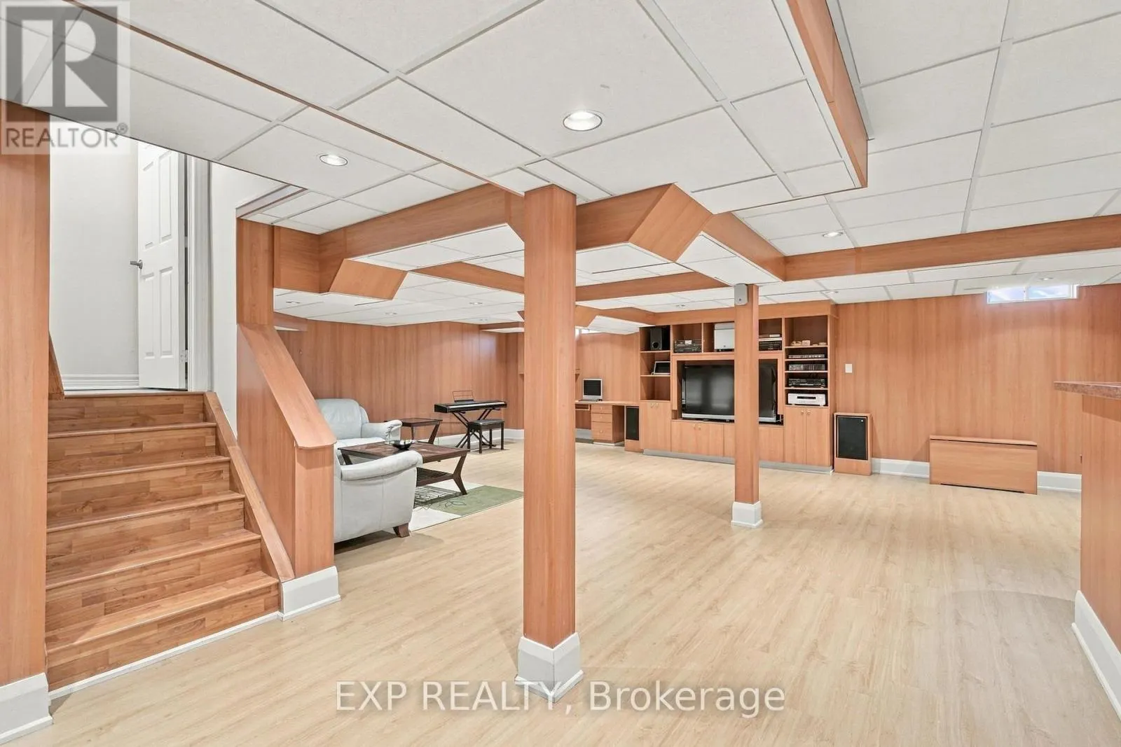 3976 MCDOWELL DRIVE