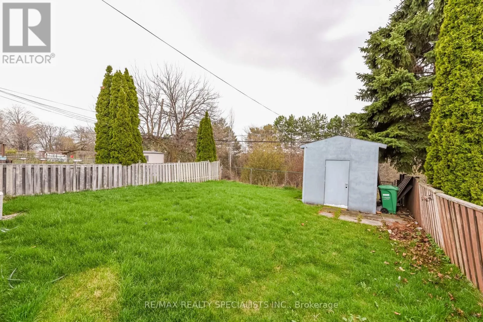 UPPER PORTION - 137 AVONDALE BOULEVARD
