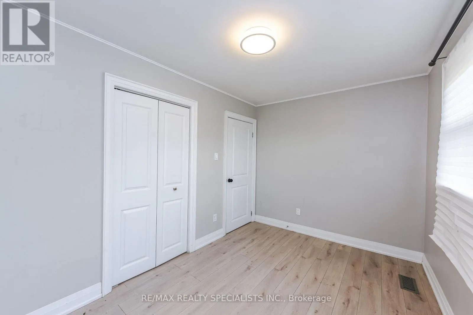 UPPER PORTION - 137 AVONDALE BOULEVARD