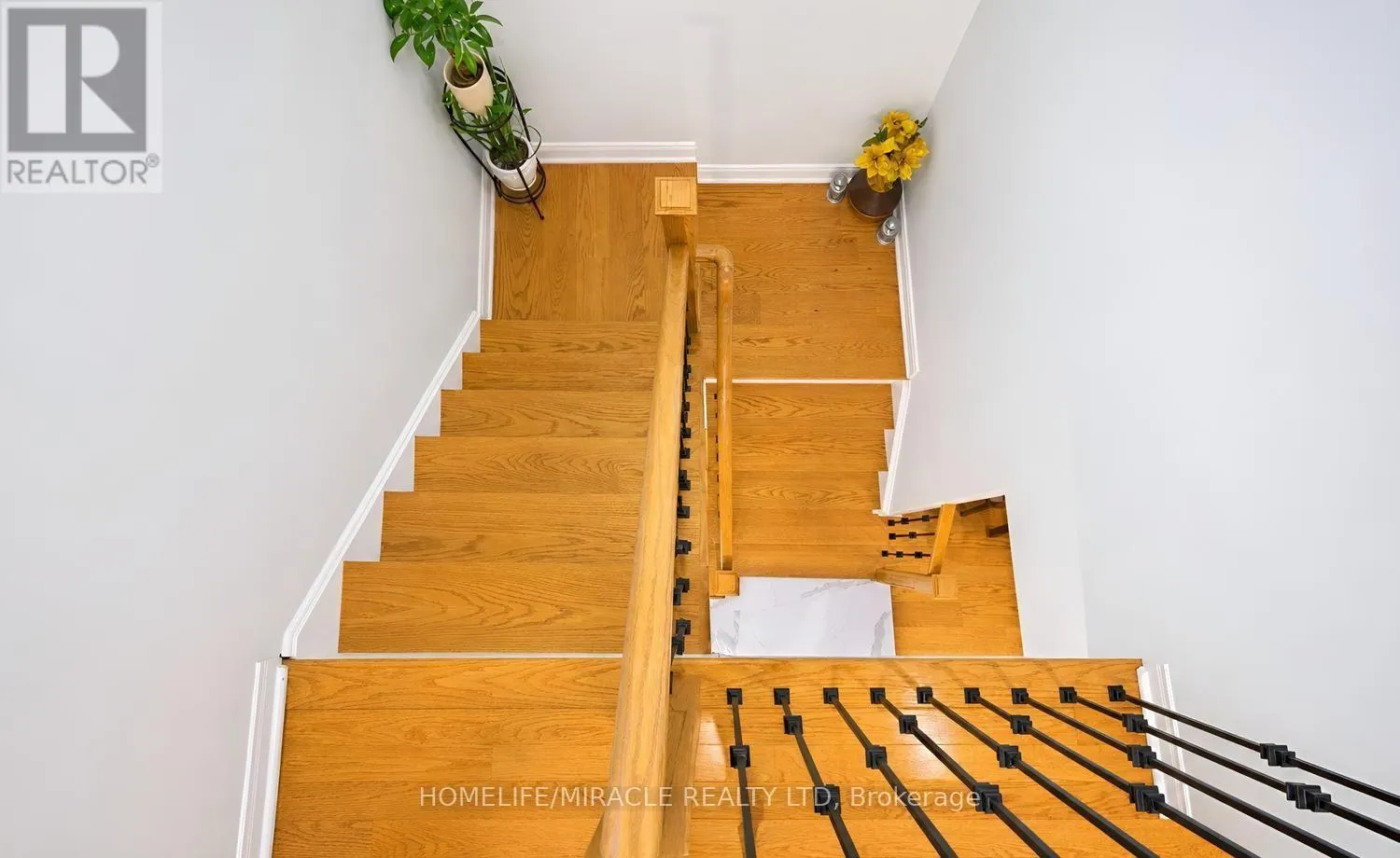54 STARHILL CRESCENT