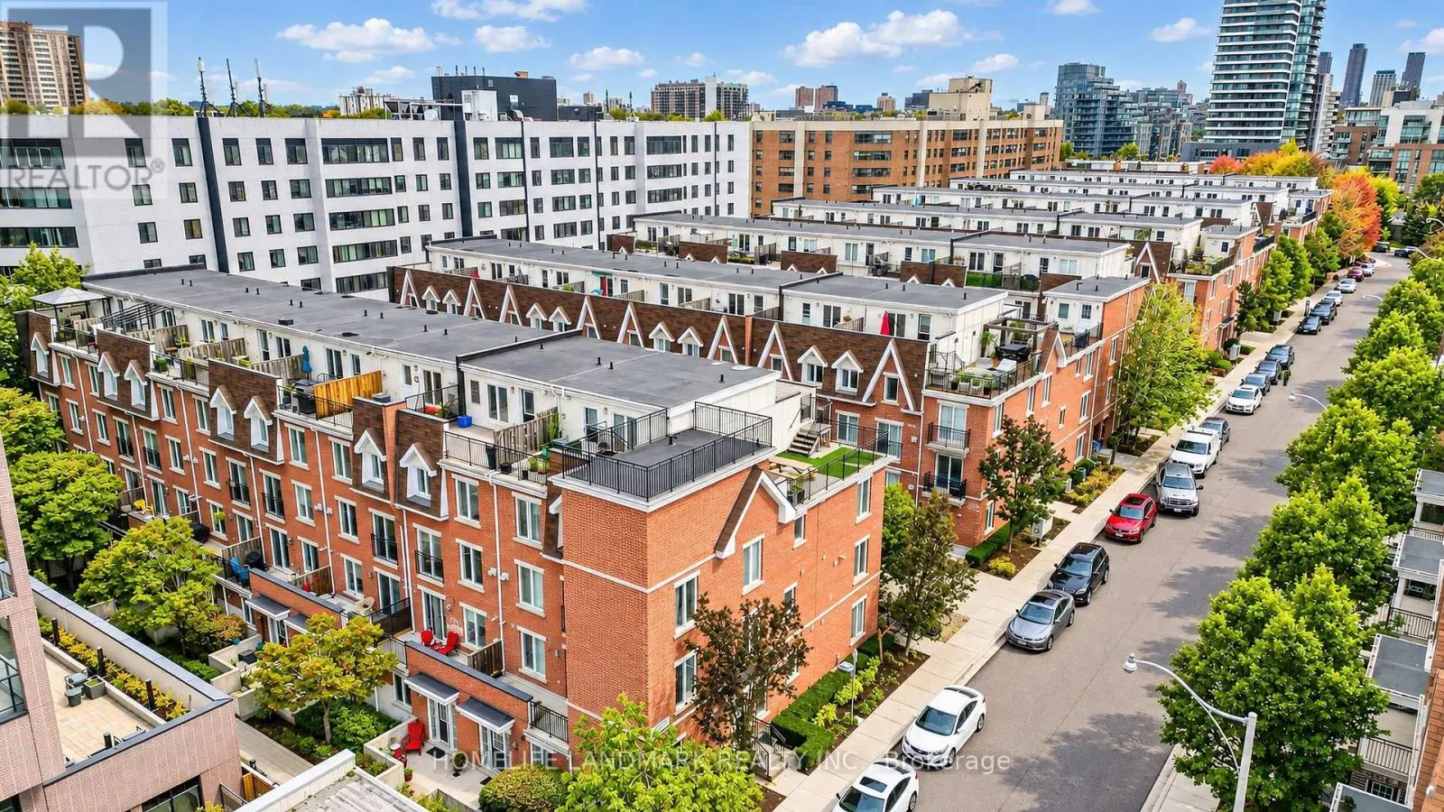 714 - 10 LAIDLAW STREET