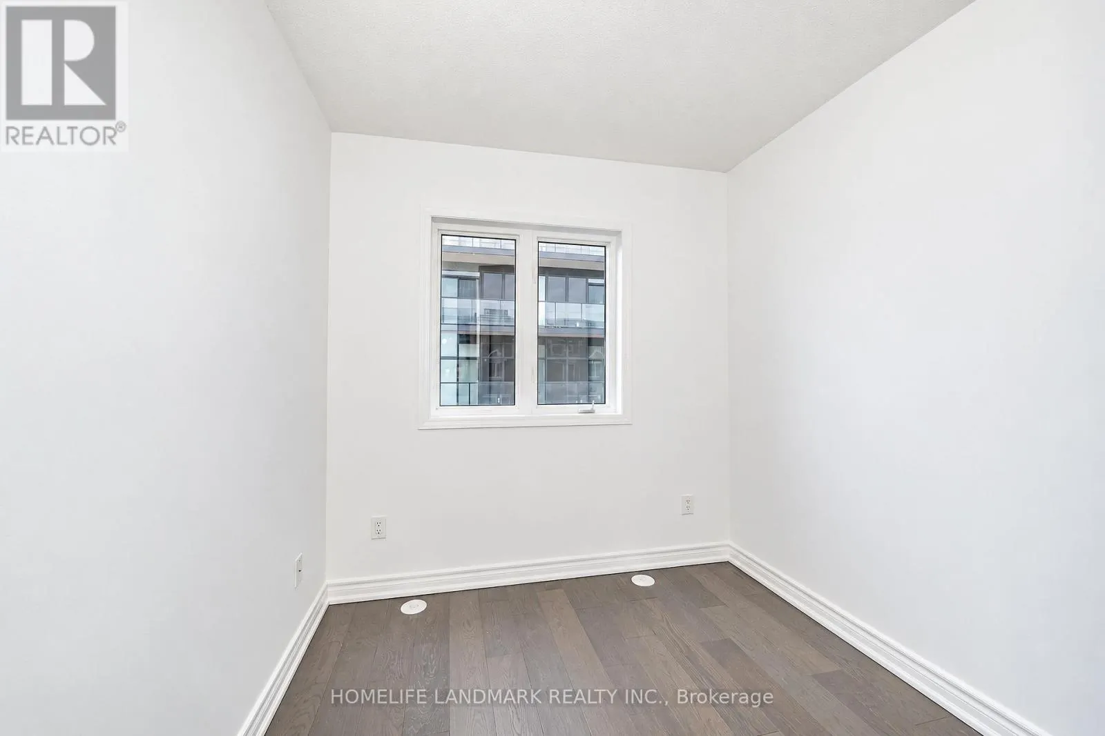 714 - 10 LAIDLAW STREET