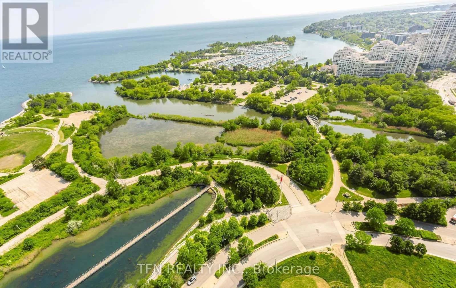 3510 - 20 SHORE BREEZE DRIVE