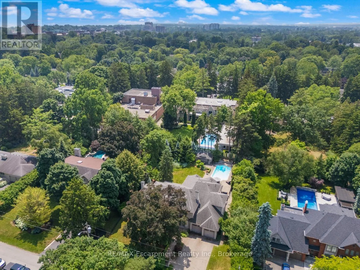 254 DONESSLE DRIVE
