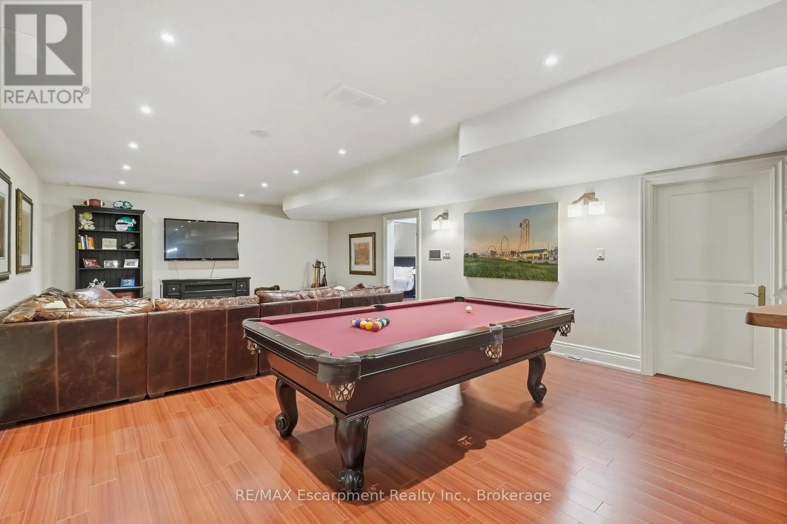 254 DONESSLE DRIVE