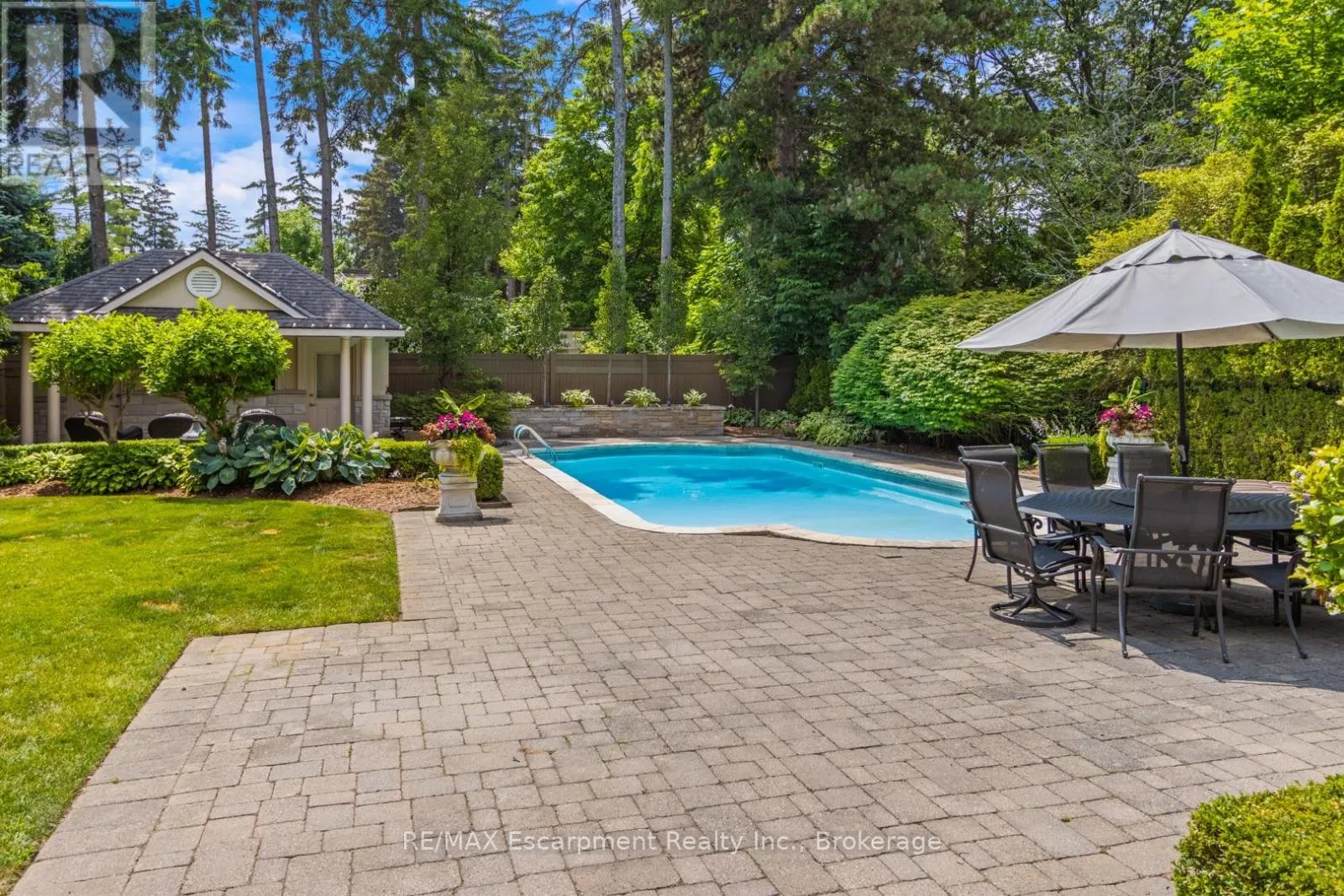 254 DONESSLE DRIVE