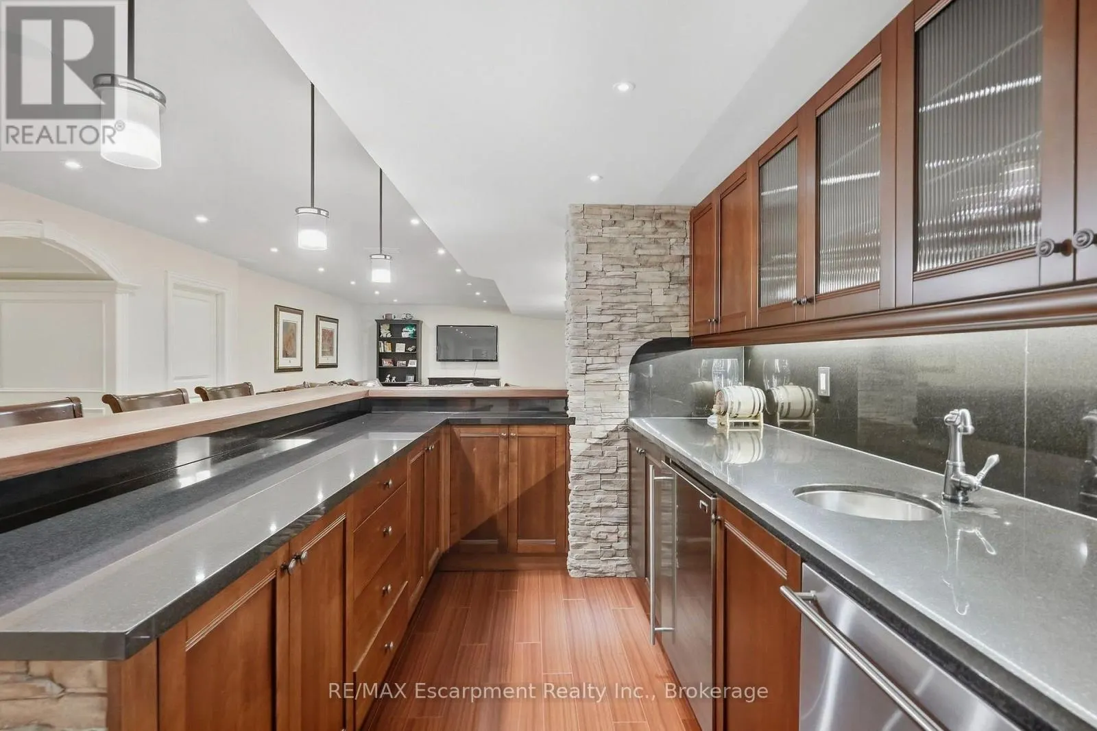254 DONESSLE DRIVE