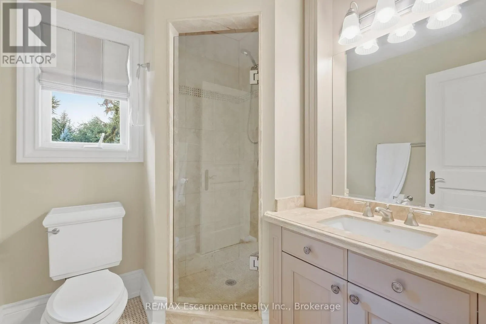 254 DONESSLE DRIVE