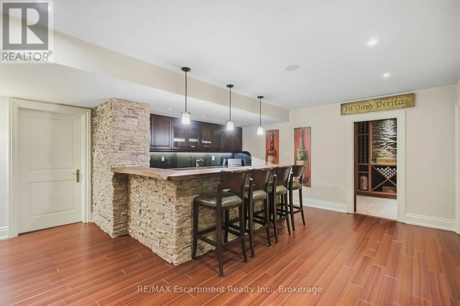 254 DONESSLE DRIVE