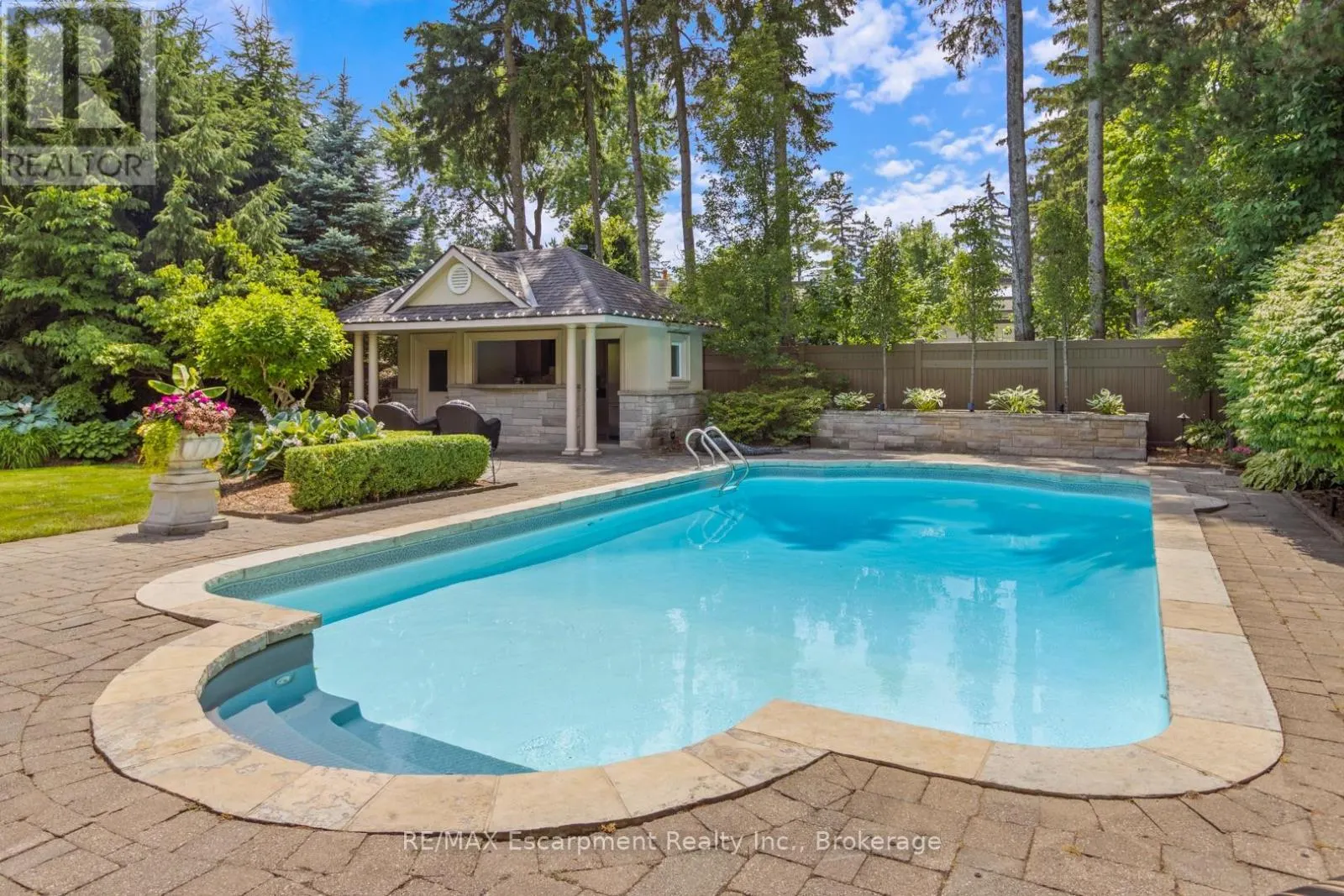 254 DONESSLE DRIVE