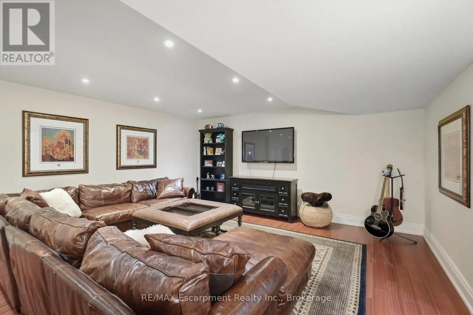 254 DONESSLE DRIVE