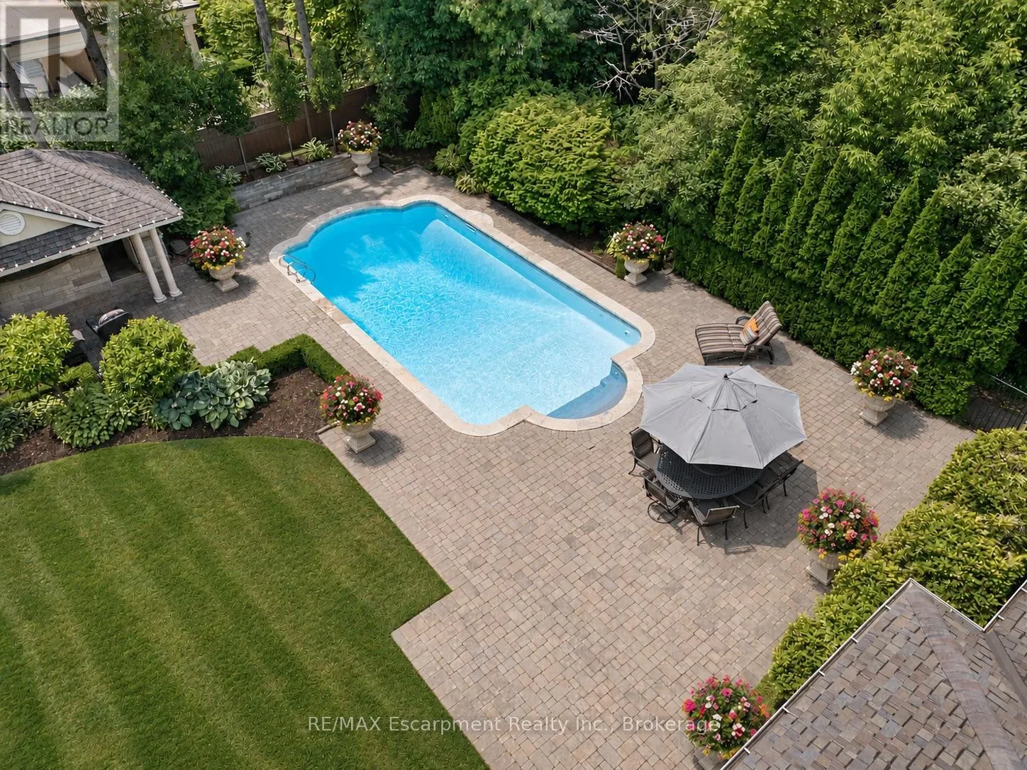 254 DONESSLE DRIVE