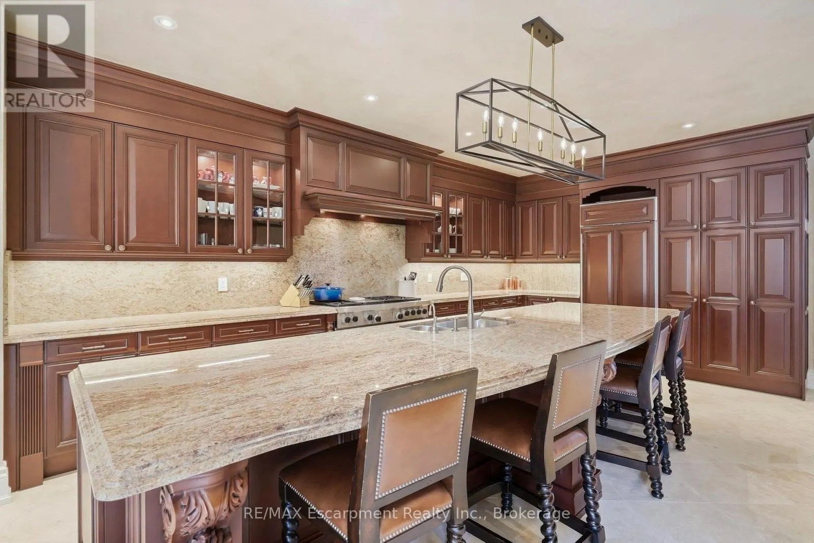 254 DONESSLE DRIVE