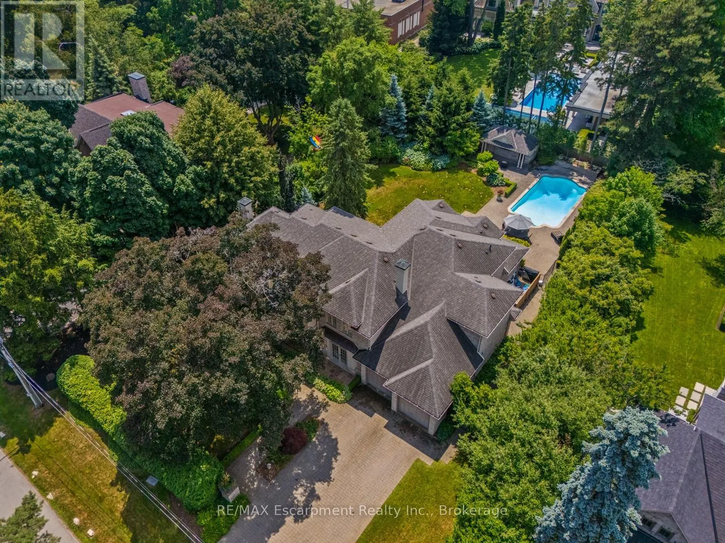 254 DONESSLE DRIVE