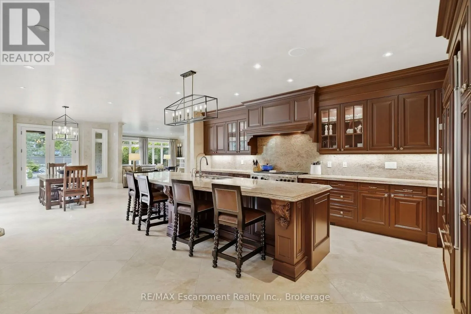 254 DONESSLE DRIVE