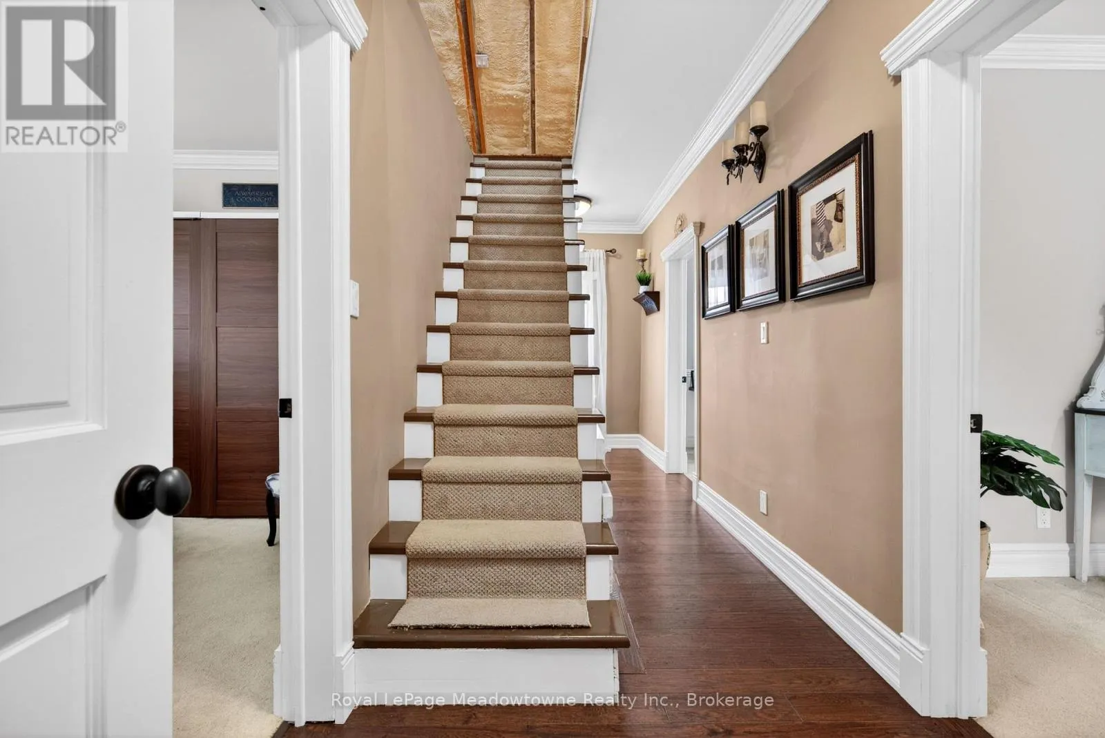 53 CAMPBELL AVENUE E