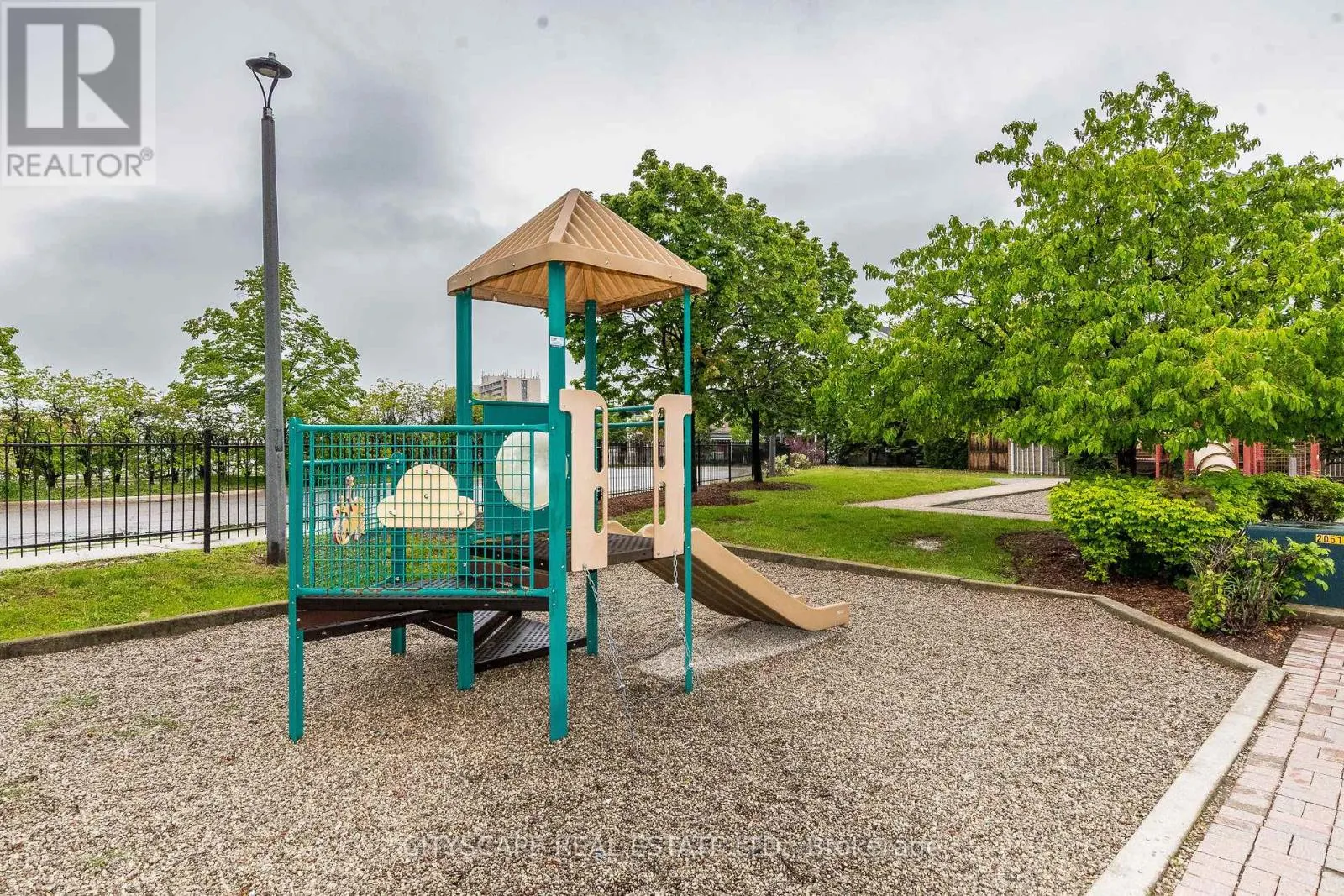 39 - 6830 MEADOWVALE TOWN CENTRE CIRCLE