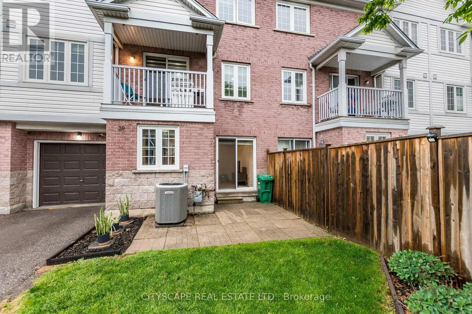 39 - 6830 MEADOWVALE TOWN CENTRE CIRCLE